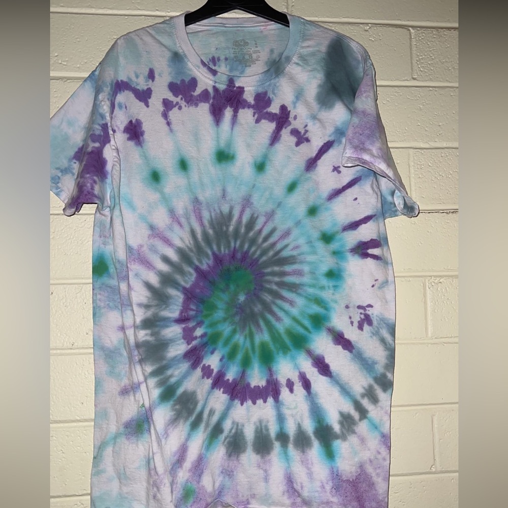 tie dyed tee size large